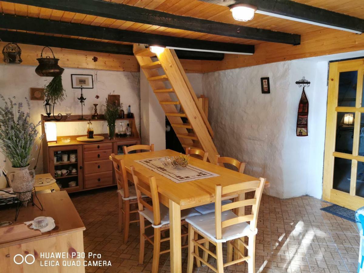 Villa Authentic House Pelegrinka à Drvenik Mali Extérieur photo